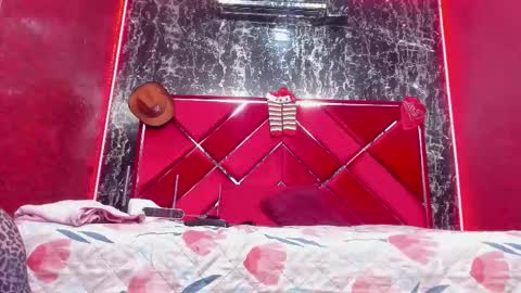 waleska   online show from 12/21/25, 12:12