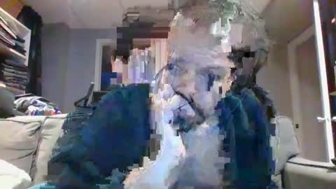 walker033 online show from 12/24/24, 11:17