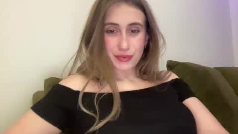 walkiria19 online show from 02/04/26, 06:36