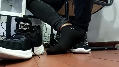 WaltherFeet  online show from 11/27/25, 08:33