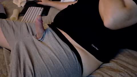 I love the ol in-n-out  online show from 09/25/25, 02:59