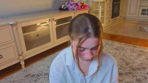 hello guys im Lilian online show from 10/16/25, 02:45