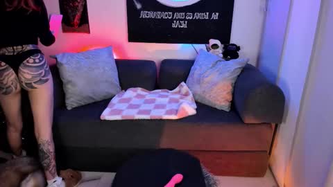   online show from 02/01/26, 02:10