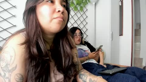 Snapshot of waningrosee chatting on 07/14/26, 06:24 Waningrose Lu online show from 07/14/26, 06:24