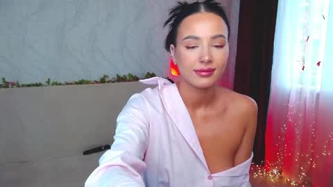Emma online show from 06/04/26, 05:24