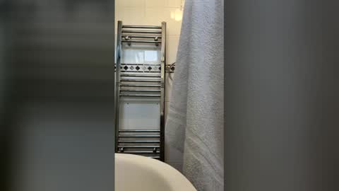 Snapshot of wanted10110 chatting on 02/14/26, 10:45 wanted10110 online show from 02/14/26, 10:45