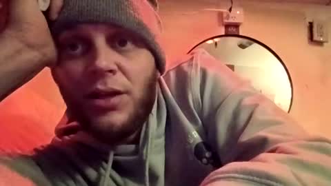 Snapshot of wanted_n_dangerous chatting on 12/20/25, 11:39 Thick Thirsty online show from 12/20/25, 11:39