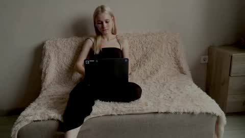 wanttodeep online show from 12/02/25, 07:03