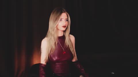 waterfallwoods online show from 11/11/25, 08:25