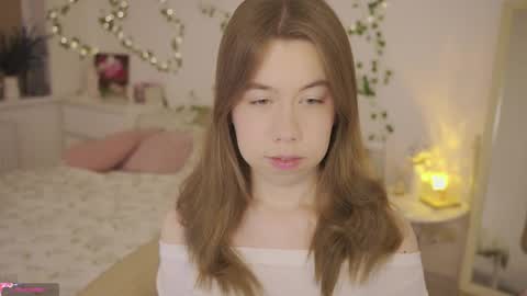 Snapshot of watermelon_sugar_ chatting on 03/13/26, 04:13 Tess Pls support me with Can we reach 155 my favorite number online show from 03/13/26, 04:13