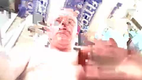 wcnmail24 online show from 10/31/25, 07:37