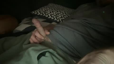 Snapshot of wcrmc chatting on 12/17/25, 05:24 wcrmc online show from 12/17/25, 05:24