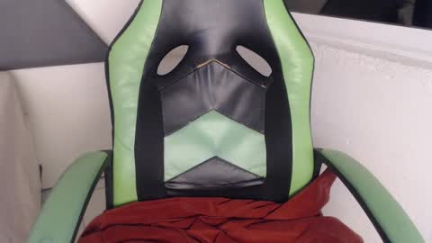 Snapshot of we_n_you chatting on 10/01/25, 01:17 Trixie 3 online show from 10/01/25, 01:17