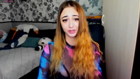 Snapshot of weakness4u chatting on 09/21/25, 04:58 Maya online show from 09/21/25, 04:58