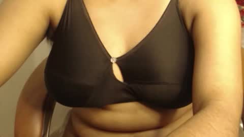 mina online show from 03/06/26, 09:22