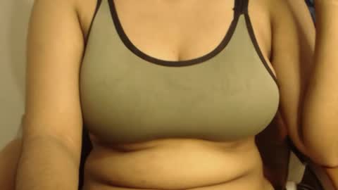 mina online show from 04/01/26, 04:48