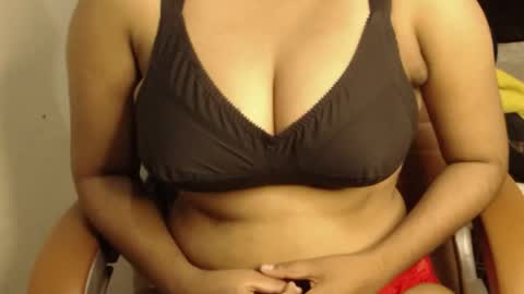 mina online show from 04/18/26, 08:09