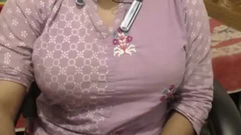 mina online show from 07/02/26, 06:47