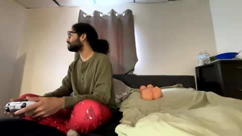 ShootingWebs online show from 12/14/25, 07:07