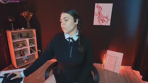 Snapshot of wednesdayfriday chatting on 09/15/25, 04:51 Wednesday Please help me to reach 111 thumbs up online show from 09/15/25, 04:51