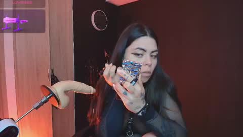 Snapshot of wednesdayfriday chatting on 12/17/25, 05:30 Wednesday Please help me to reach 111 thumbs up online show from 12/17/25, 05:30