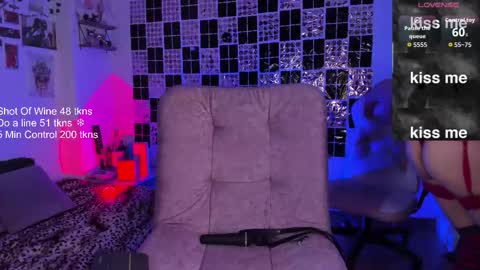 Snapshot of weed420moni chatting on 10/31/25, 06:58 weed420moni online show from 10/31/25, 06:58