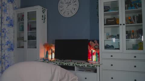 Snapshot of weed_princesss chatting on 01/31/25, 11:56 moon online show from 01/31/25, 11:56