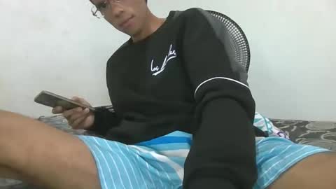 Snapshot of weedysmoky chatting on 12/19/25, 11:39 weedysmoky online show from 12/19/25, 11:39