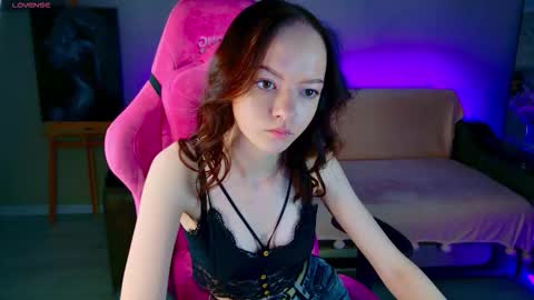 Snapshot of weksamur chatting on 12/16/25, 12:54 WeksaMur online show from 12/16/25, 12:54