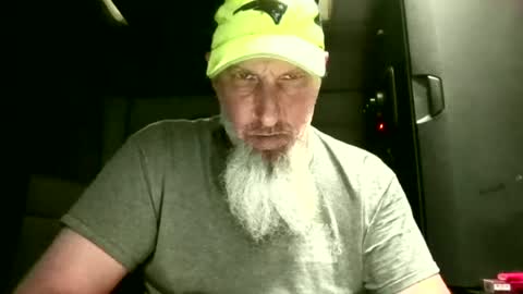 wellhung19781 online show from 06/14/26, 06:21