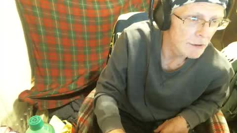 WOMEN MAKE MY COCK THROB online show from 06/08/26, 02:23