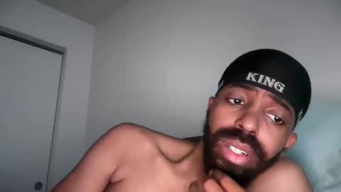 Snapshot of wellpackaged_ chatting on 04/17/26, 04:32 Langston online show from 04/17/26, 04:32