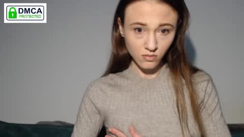 Milena online show from 12/14/25, 09:41