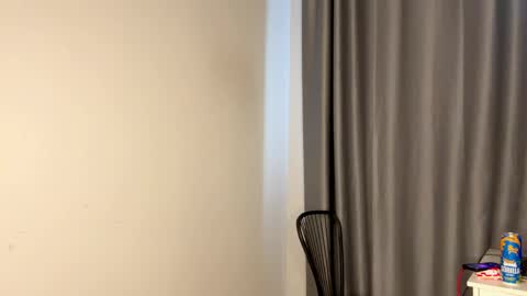 Kiki online show from 04/17/26, 09:23