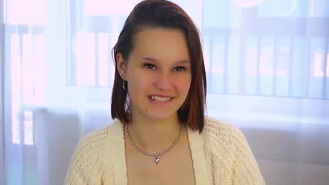 Nora online show from 09/10/25, 07:41