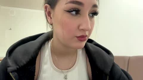 Anna online show from 04/05/26, 04:15