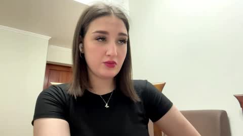 Anna online show from 04/08/26, 04:29