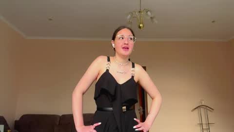 Anna online show from 05/26/26, 02:13