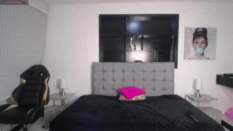 wendy_1_ online show from 05/24/26, 08:25