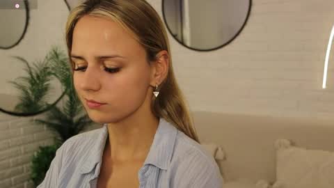 Im Wendy online show from 04/14/26, 09:32