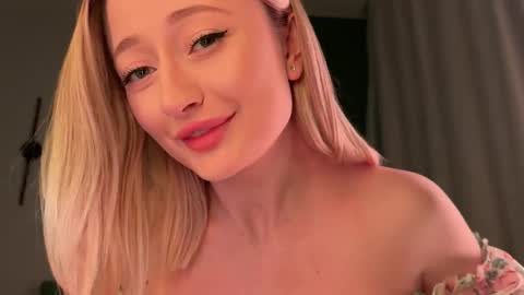 Daisy    online show from 03/16/26, 05:17