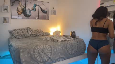 Wendy Alex online show from 02/04/25, 11:16