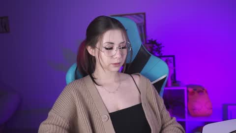 little girl who is always rightLisa online show from 12/24/24, 05:16