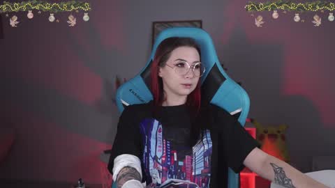 little girl who is always rightLisa online show from 12/26/24, 02:12