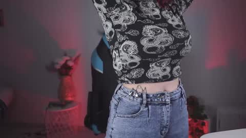 little girl who is always rightLisa online show from 12/28/24, 05:33