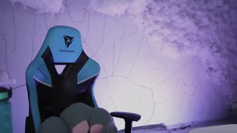 little girl who is always rightLisa online show from 03/04/25, 02:06