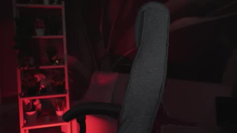 little girl who is always rightLisa online show from 10/15/25, 02:11