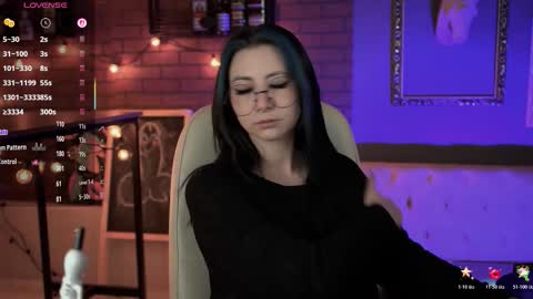 little girl who is always rightLisa online show from 11/26/25, 02:12