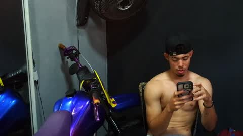 wesley_77 online show from 03/31/26, 08:20