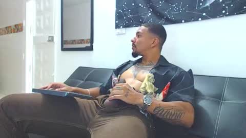 Wesley Rogger online show from 11/05/25, 10:21